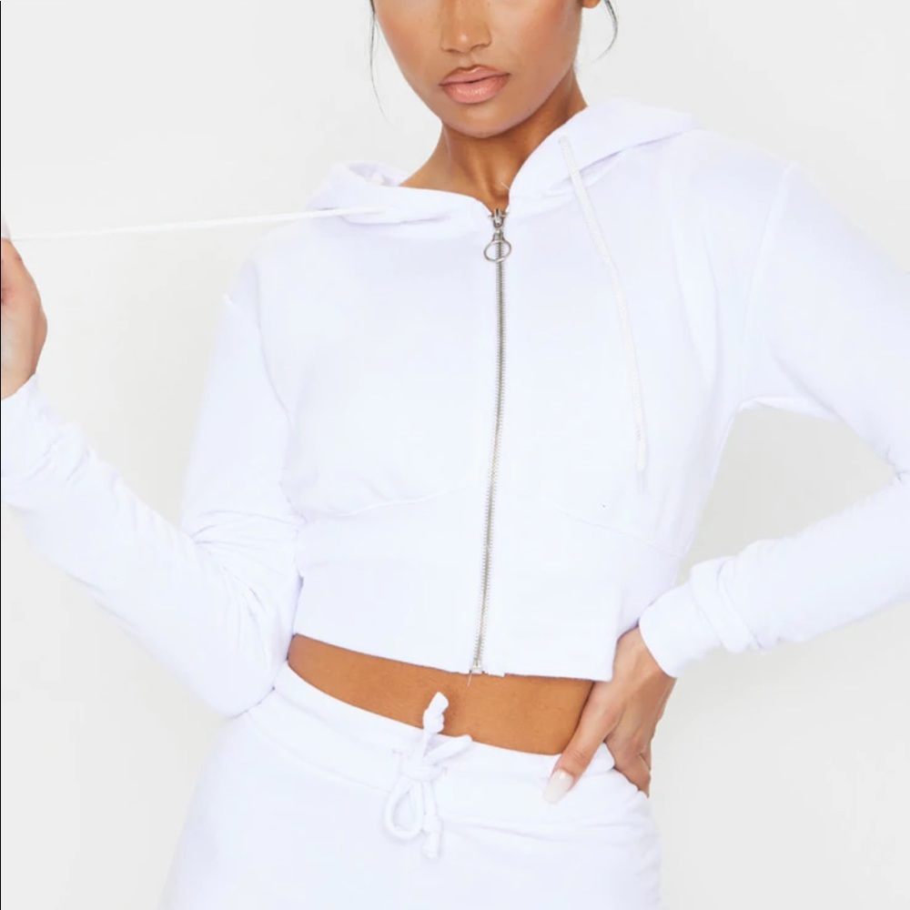 White prettylittlething zip up